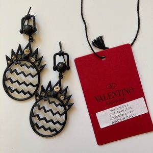 Valentino drop spike pineapple earrings black